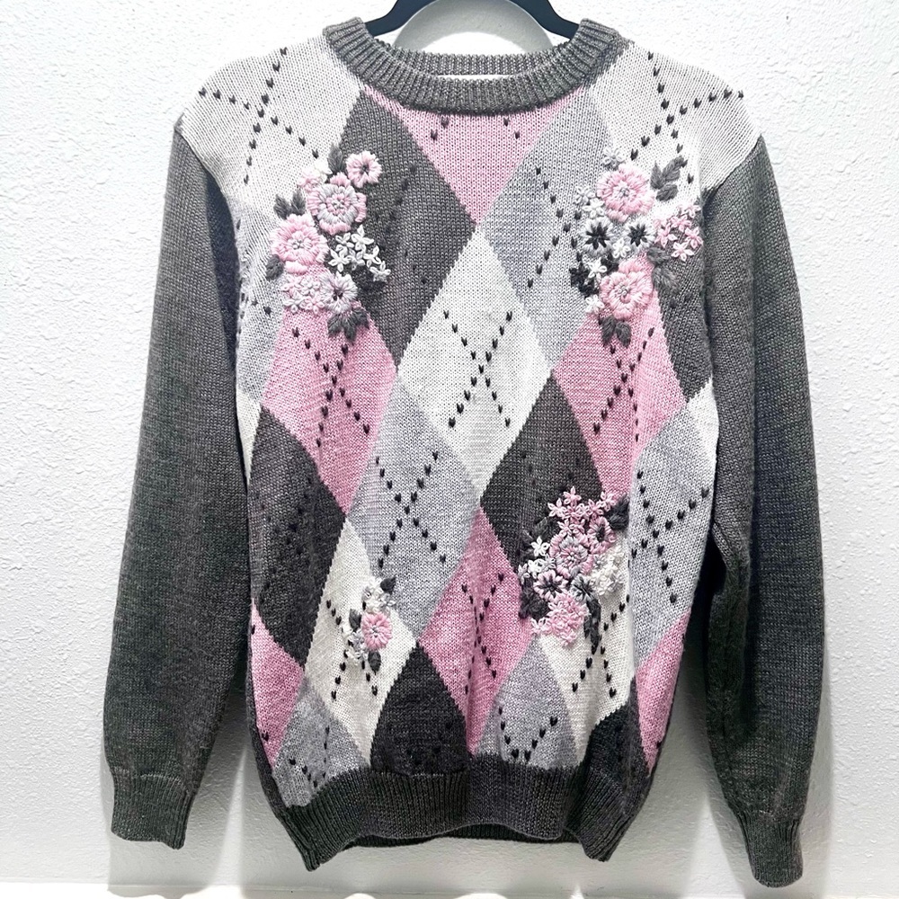 Alfred‎ Dunner Pink and Gray Argyle Sweater small